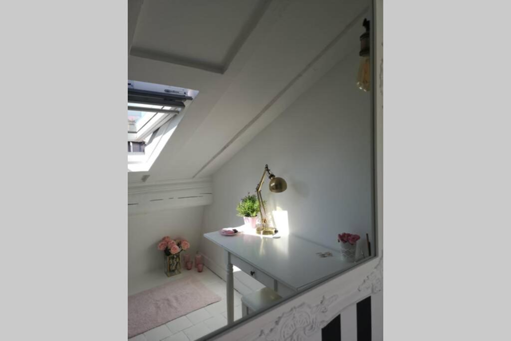 Le Boudoir Lägenhet Lyon Exteriör bild