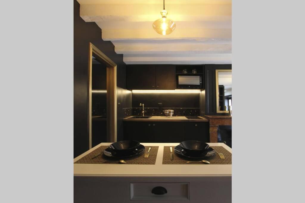 Le Boudoir Lägenhet Lyon Exteriör bild
